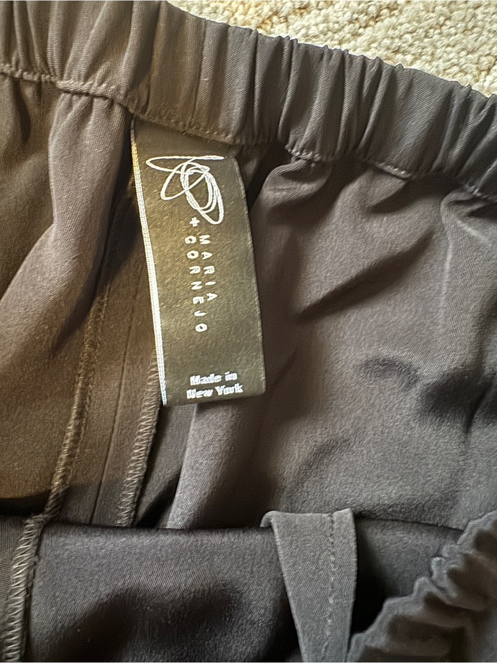 Maria Cornejo Black Silk Slim Straight Pants w/ Pockets & Elastic Waist 2/4 - Picture 2 of 6
